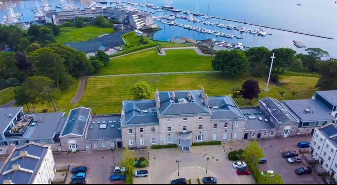 9 Admiralty House Stunning Luxury Apartment With Free Parking Plymouth Extérieur photo